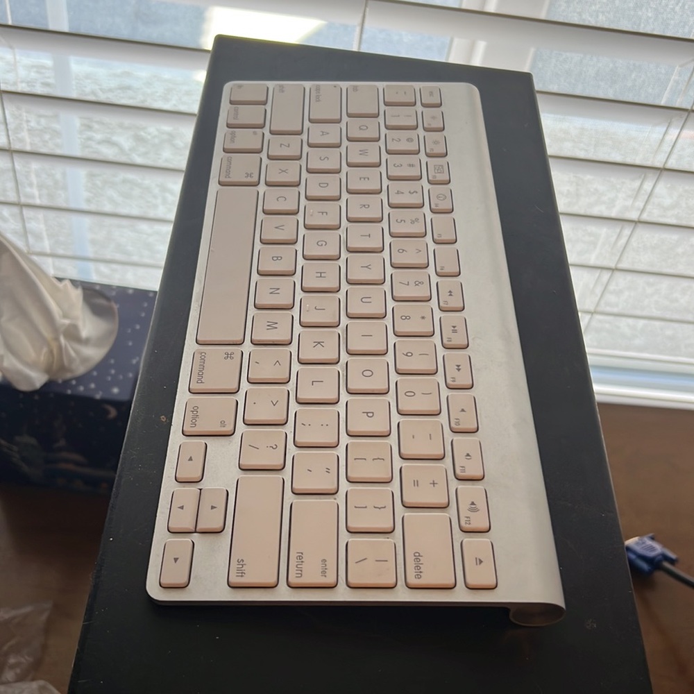 Apple Keyboard… - Picture 3 of 3